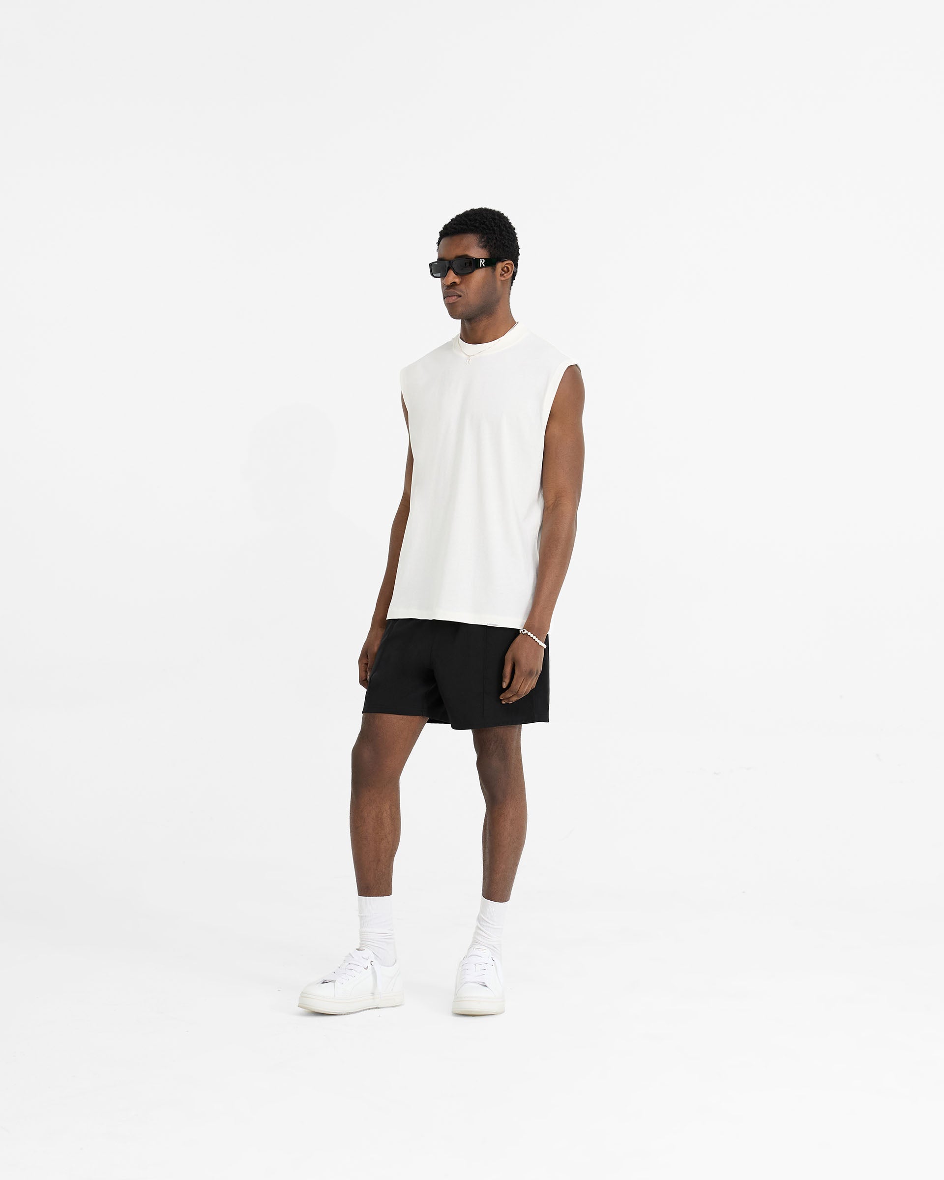 Initial Sweatshorts - Jet Black