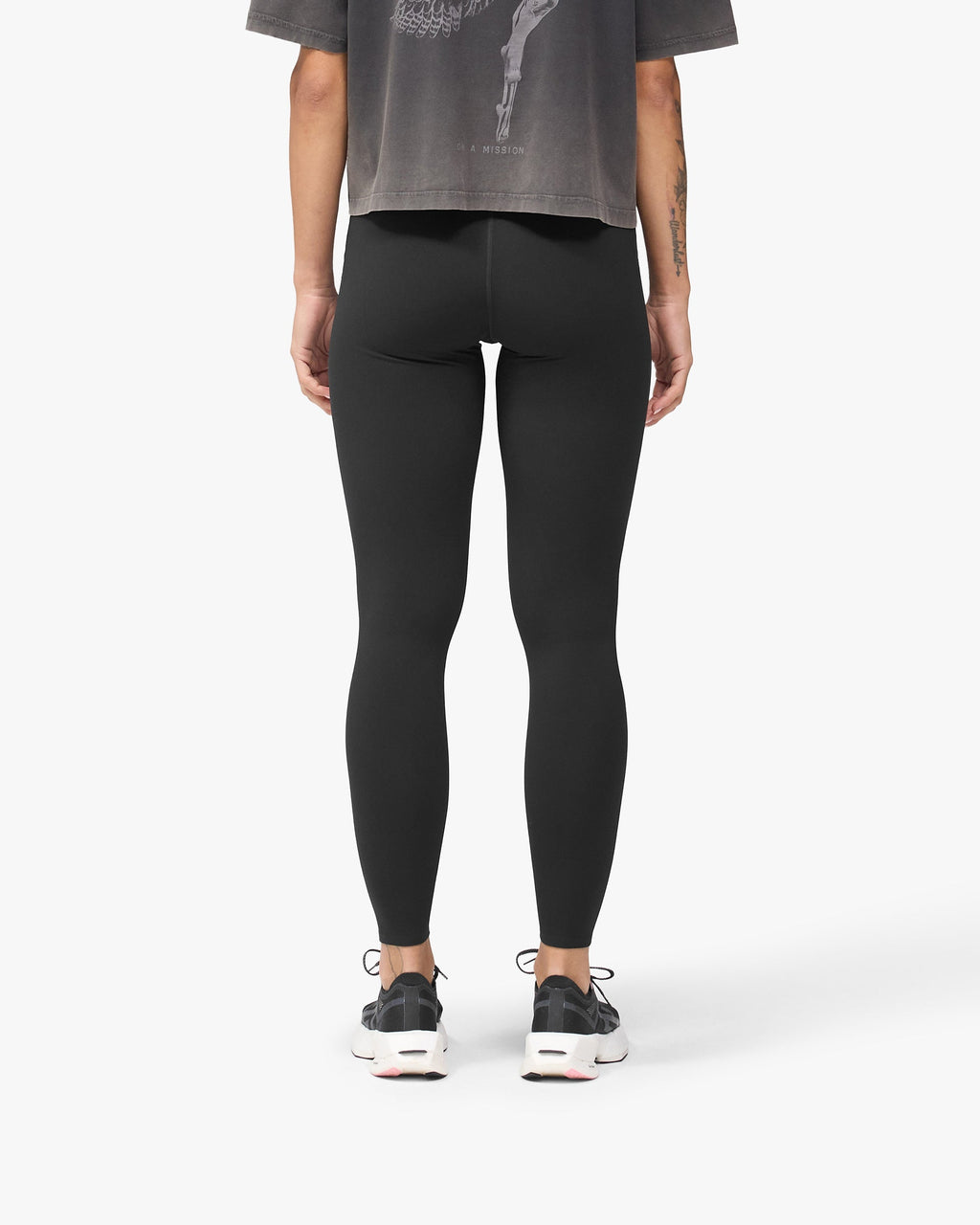 247 On A Mission Legging - Jet Black