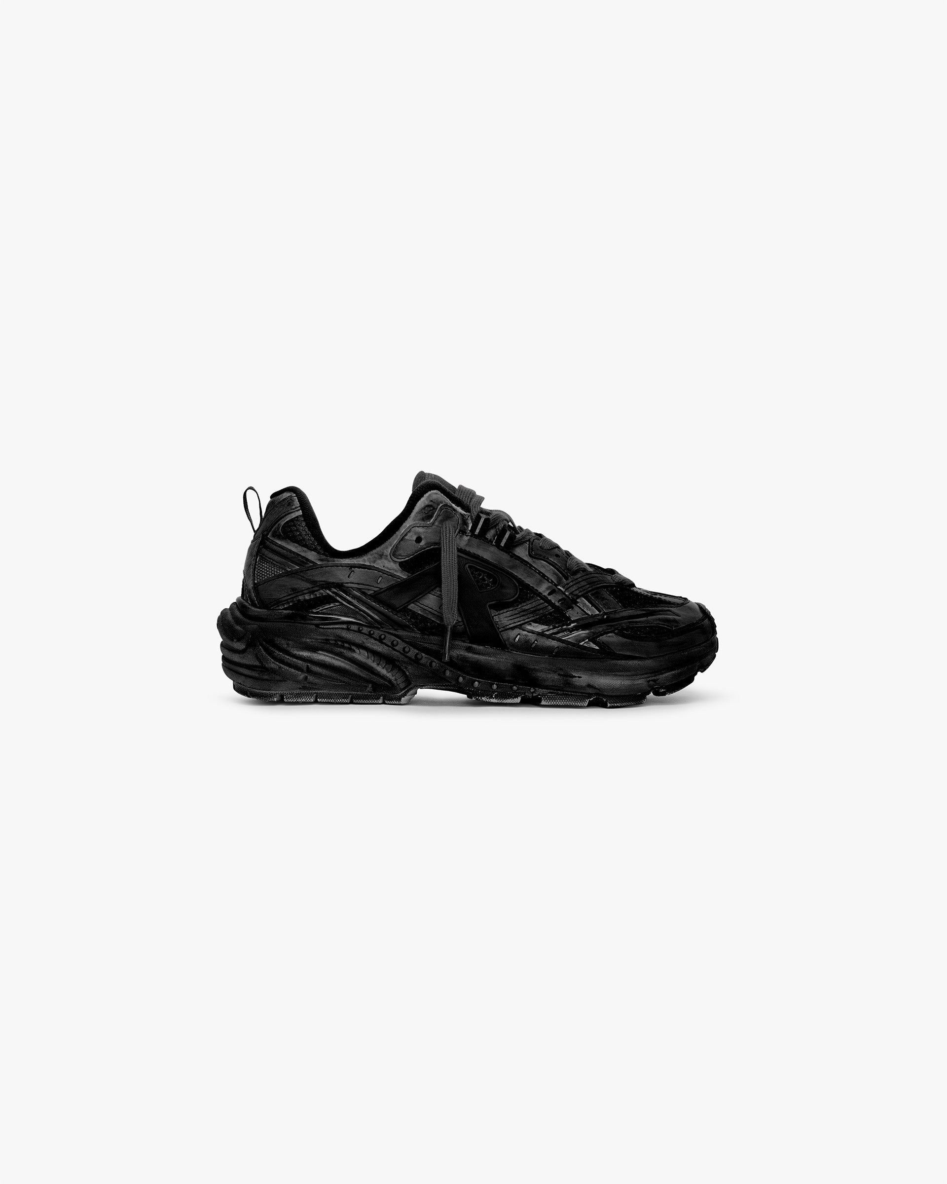 Storm Runner - Dip Dye Off Black