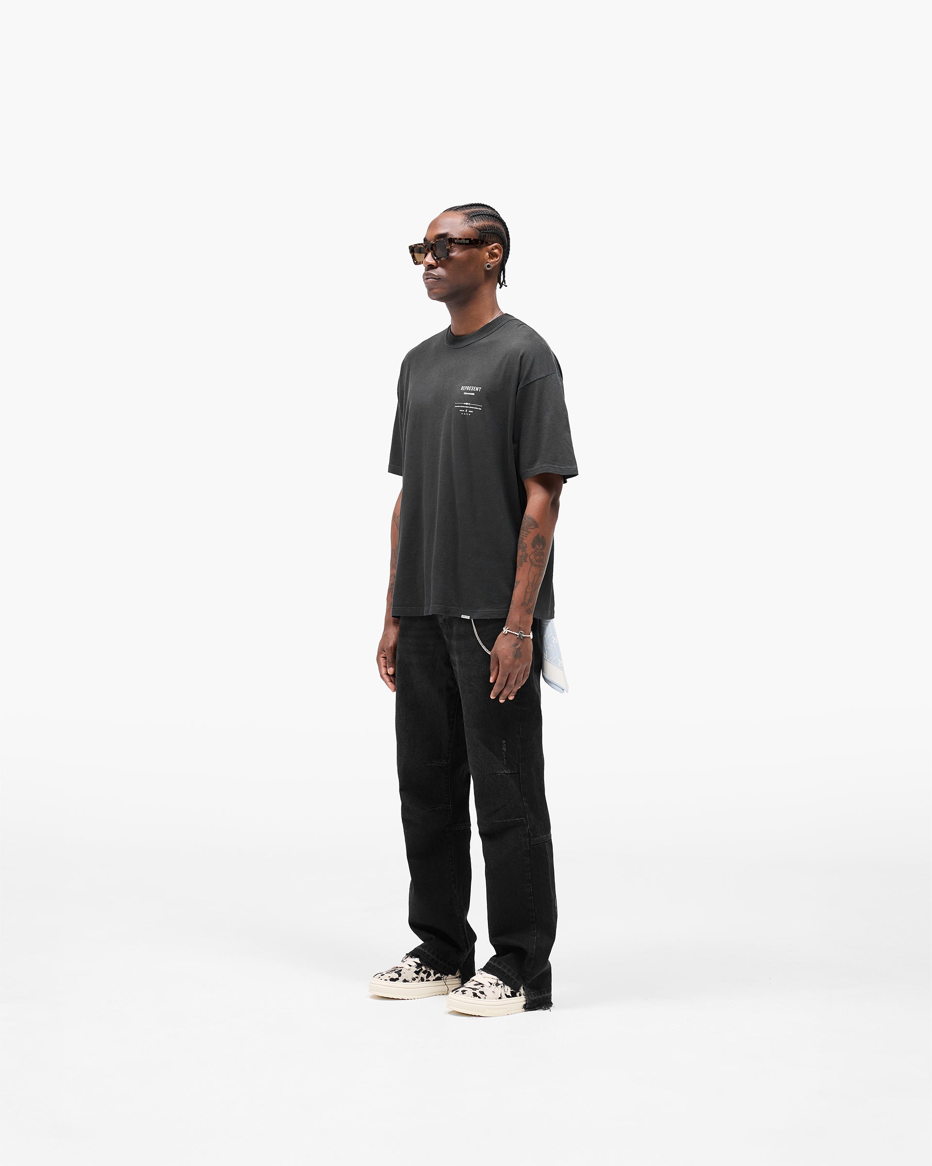 Revere Manor T-Shirt - Stained Black