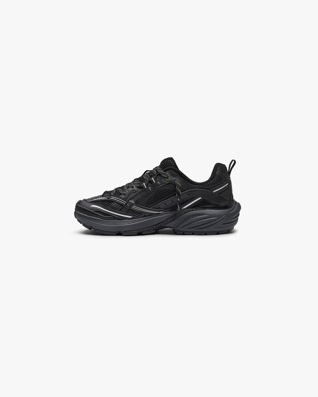Storm Runner - Triple Black