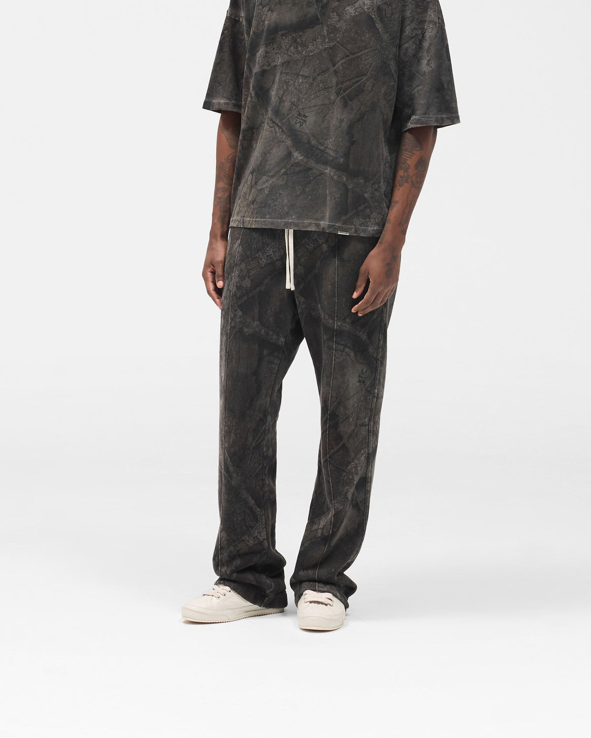 Initial Overdye Realtree® Sweatpants - Overdyed Black