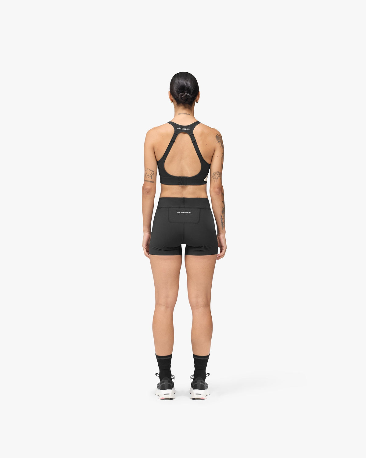 247 On A Mission High Support Sports Bra - Jet Black